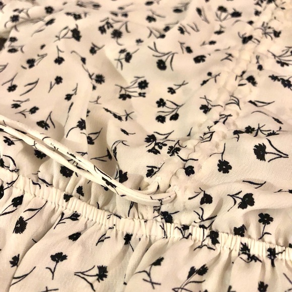 White with Black Florals Blouse - Picture 3 of 5